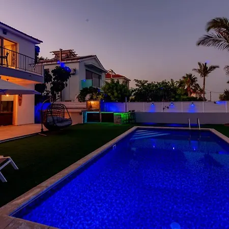 Telmar Royal Sea View Holiday home *